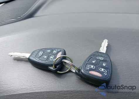 2006 Dodge Grand Caravan Sxt z USA, uszkodzony, nr VIN 2D4GP44L06R854946